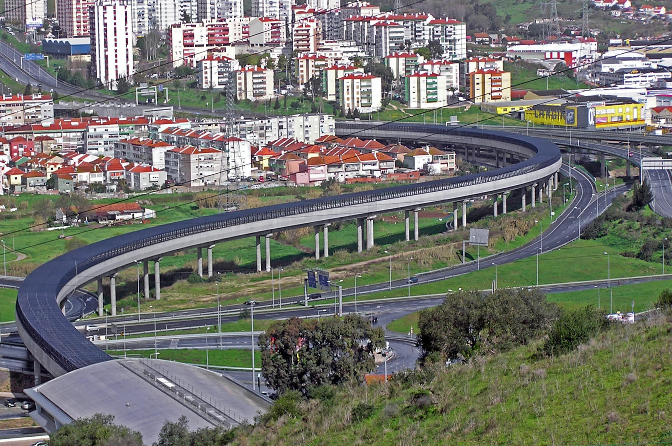  Viadutos da Linha Amarela do Metropolitano de Lisboa nos troços Ameixoeira - Odivelas